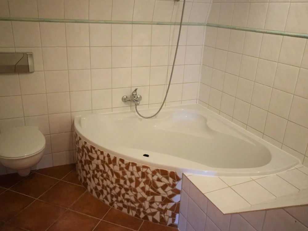Lovely family home near St Cirq La Popie with private pool.