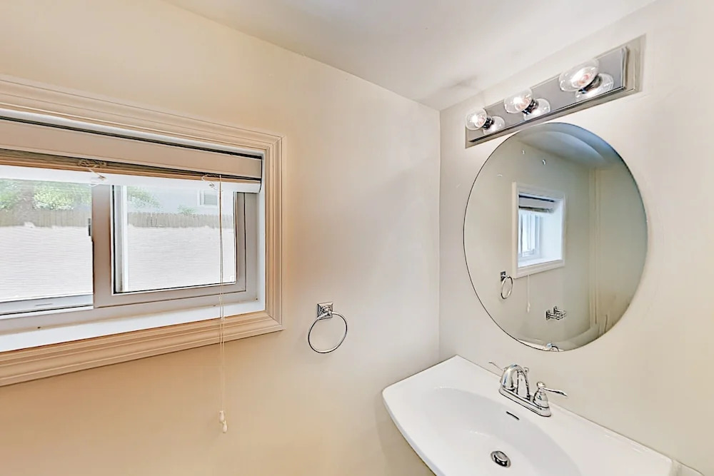439block 5 Bedroom Home