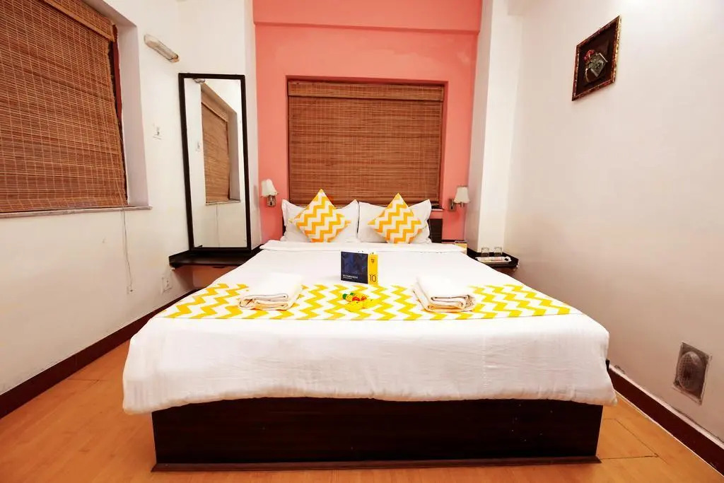 OYO 4219 Ratnakar Residency