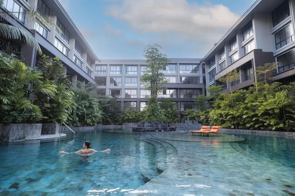 Azure 1BR Pool Side Apartment Nusa Dua
