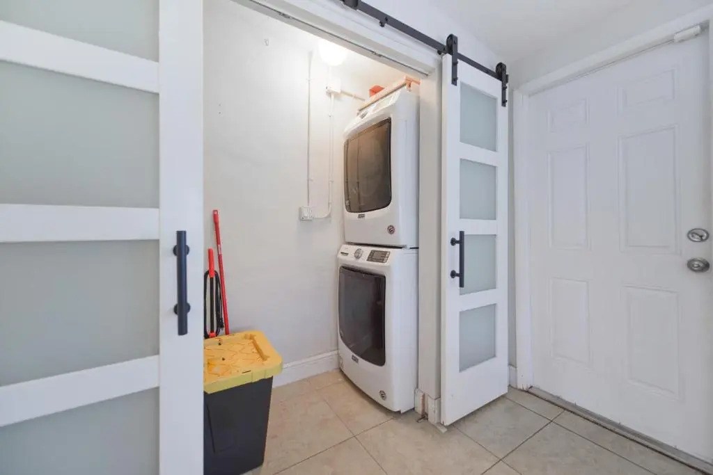 Amazing 3BR House 5 minutes from Marlins Park