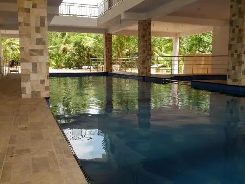 Happy Leoni Hotel