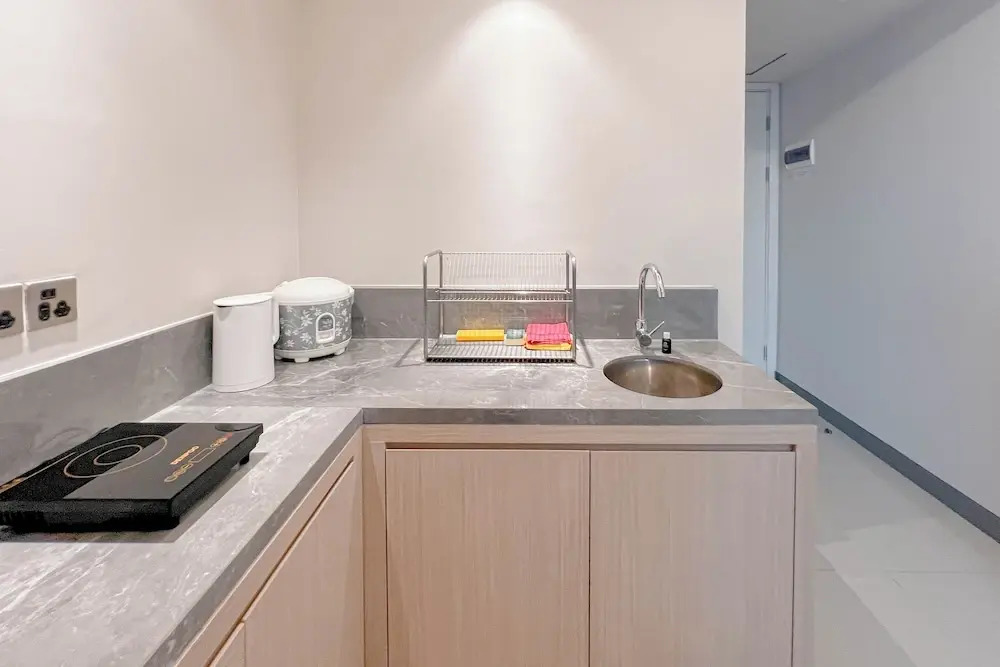 Nice And Restful Studio At Benson Supermall Mansion Apartment