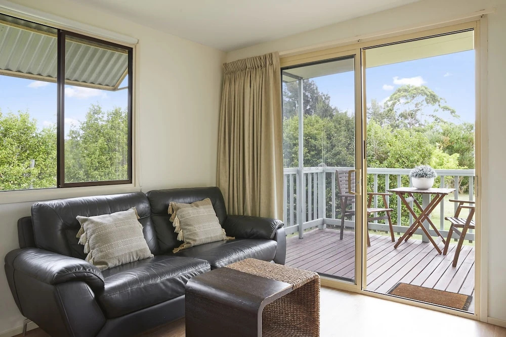 Mystery Bay Cottages