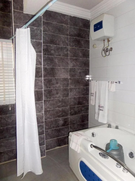 Siman Suites