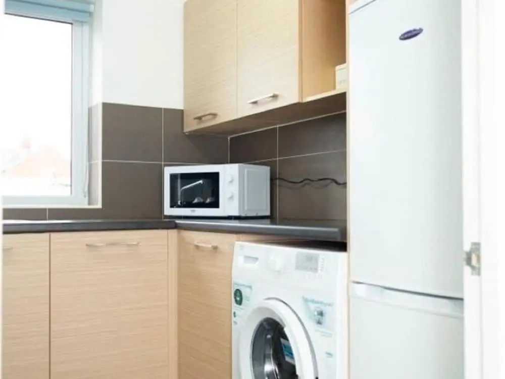 Homely Holiday Home in Gloucester Near Over Bridge