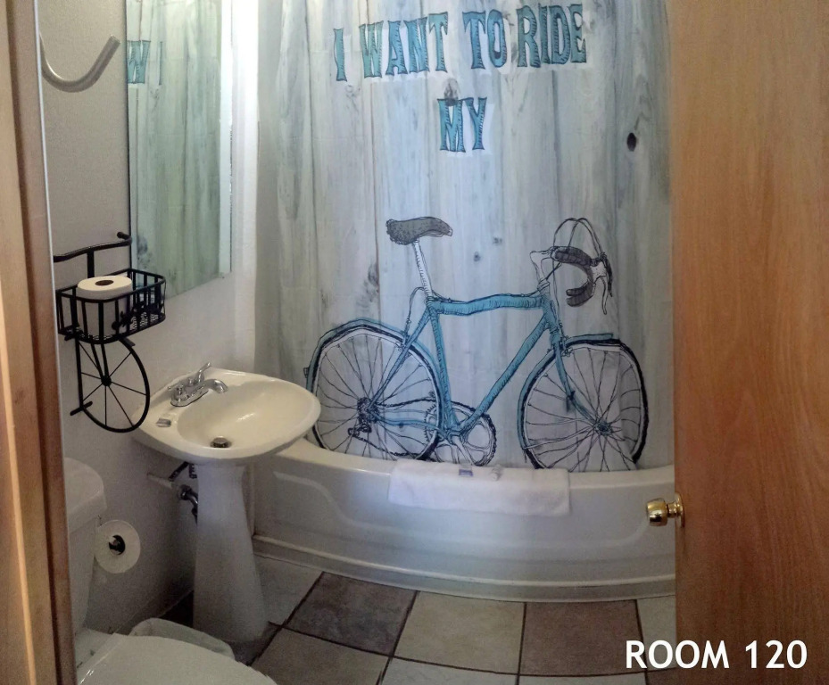 Buffalo Lodge Bicycle Resort - Amazing access to local trails & the Garden
