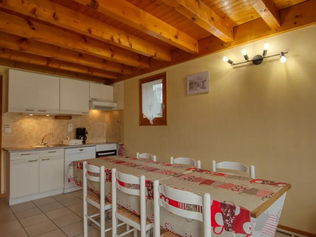 Chalet 50m² à Morillon, proche Lac Bleu, parking - FR-1-642-42