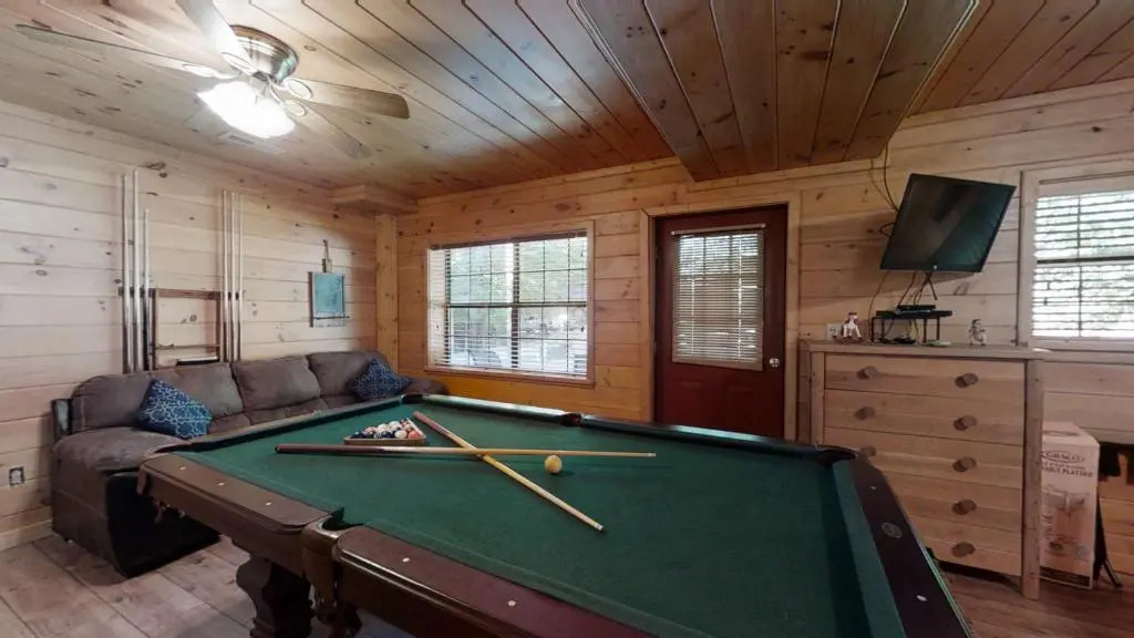 Karen's Cabin