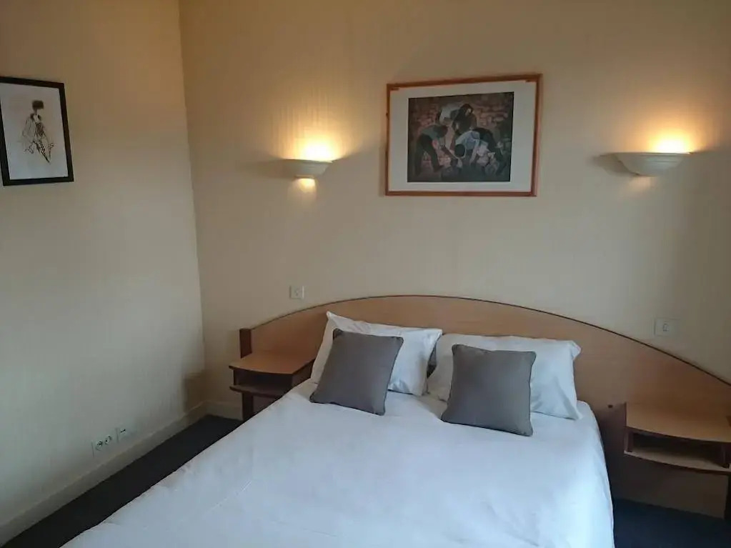 Hotel TGV