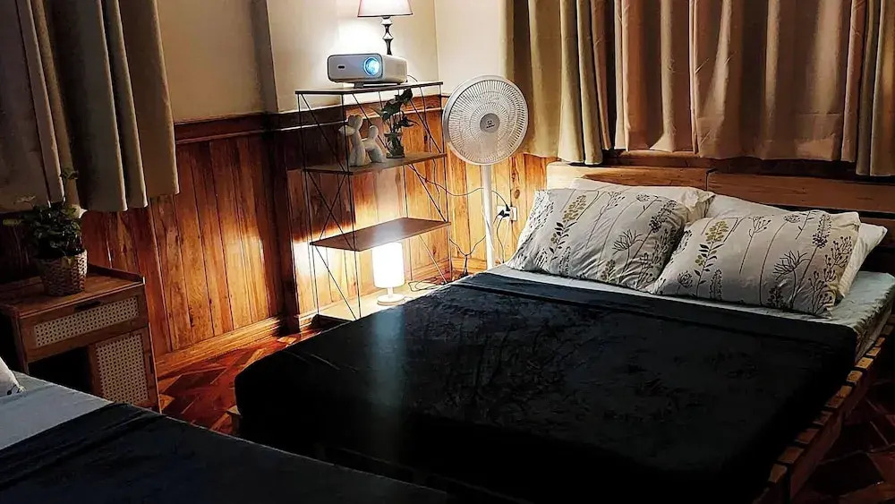 Vacation House Camp 7 Baguio Transient 6BR