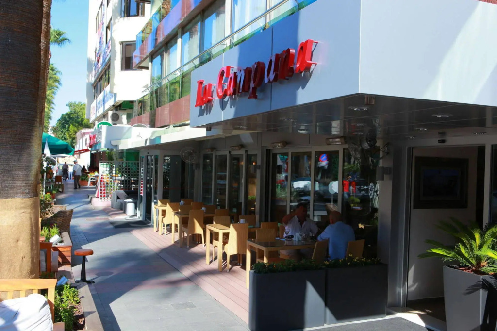 Karaca Hotel