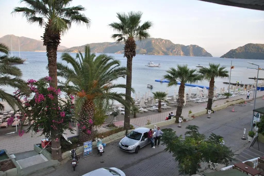 Uysal Motel Beach