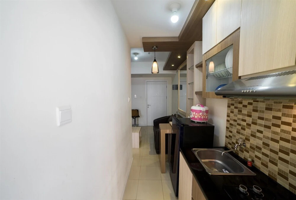 Serene & Cozy Apartment at Parahyangan Residences