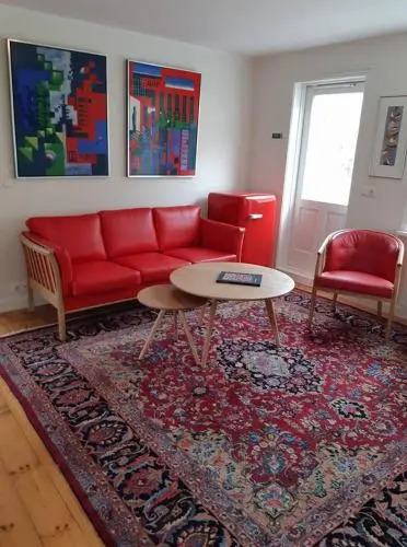LL Properties - The Old Town Retreat