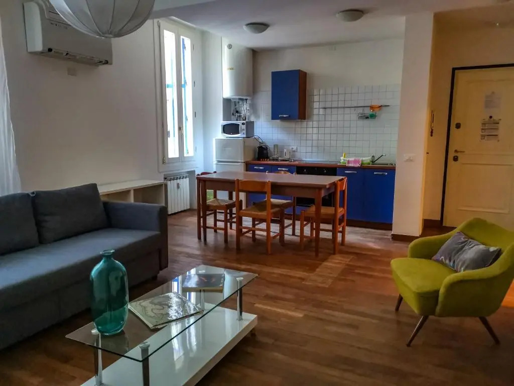 Dorsoduro Venice Apartment