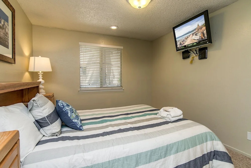 Lake Village Townhouse B