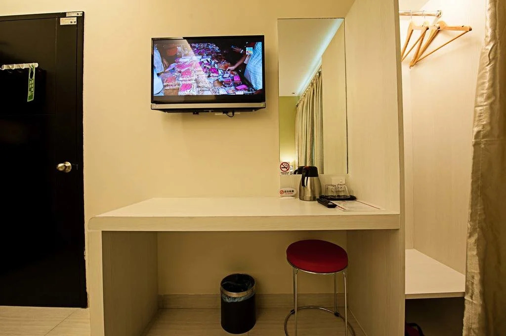 Seven Hotel