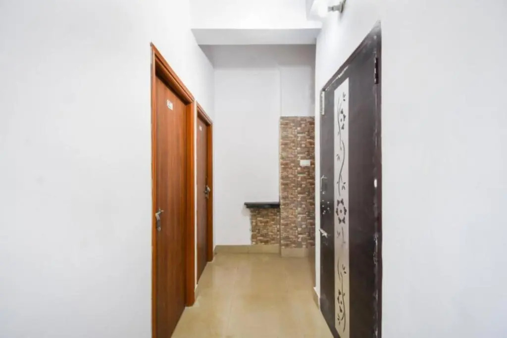 STAYMAKER Mishika Guest House