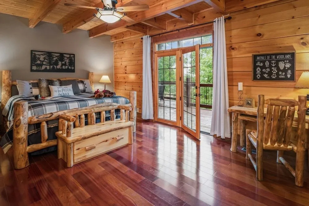 Grand Mountain Getaway 8 Bedroom Home by Redawning