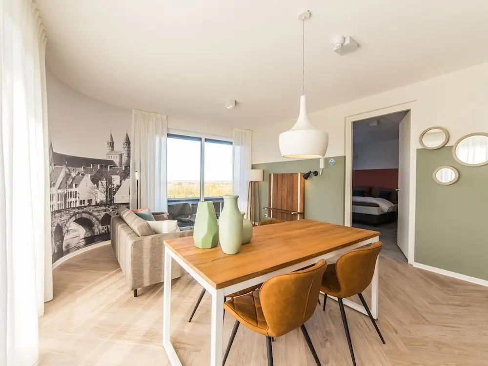 Comfy Apartment, 2 Bath Rooms, 4km From Maastricht