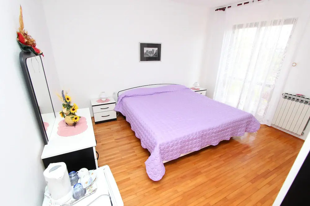 Rooms and Apartment Sanja
