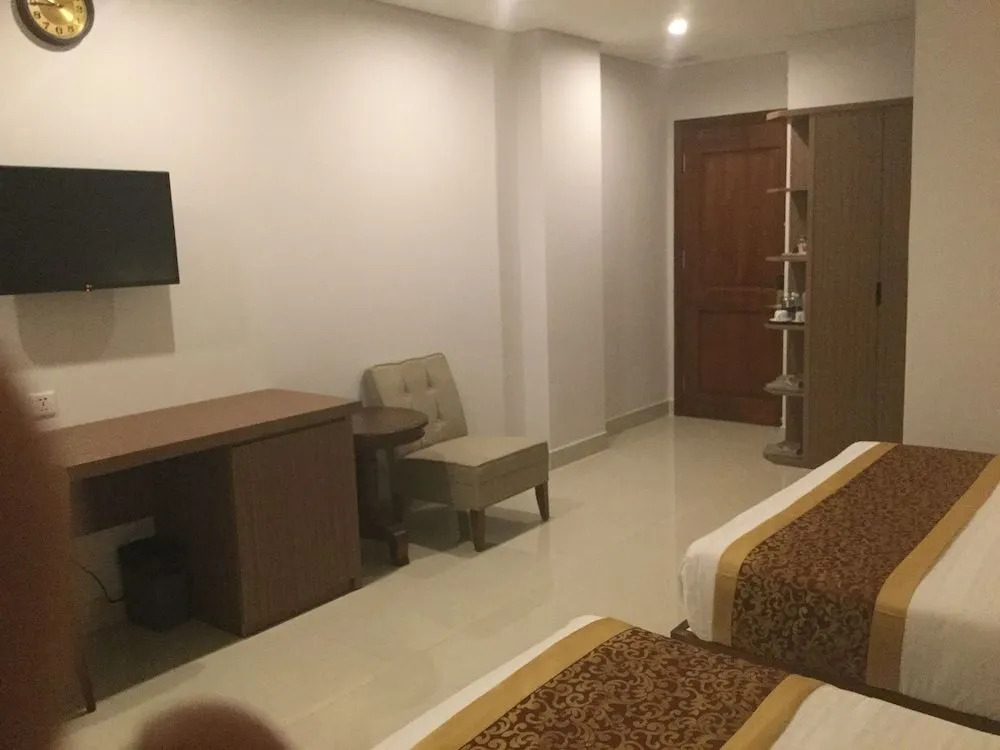 Galaxy Airport Hotel