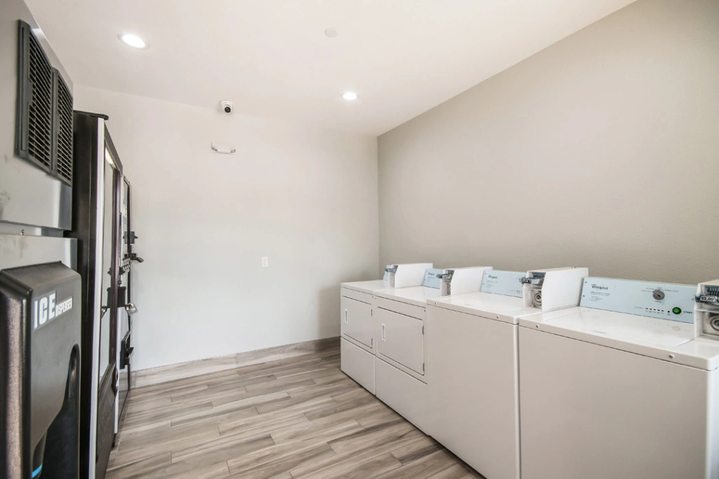 Americas Best Value Inn & Suites Northeast Houston Downtown I-610
