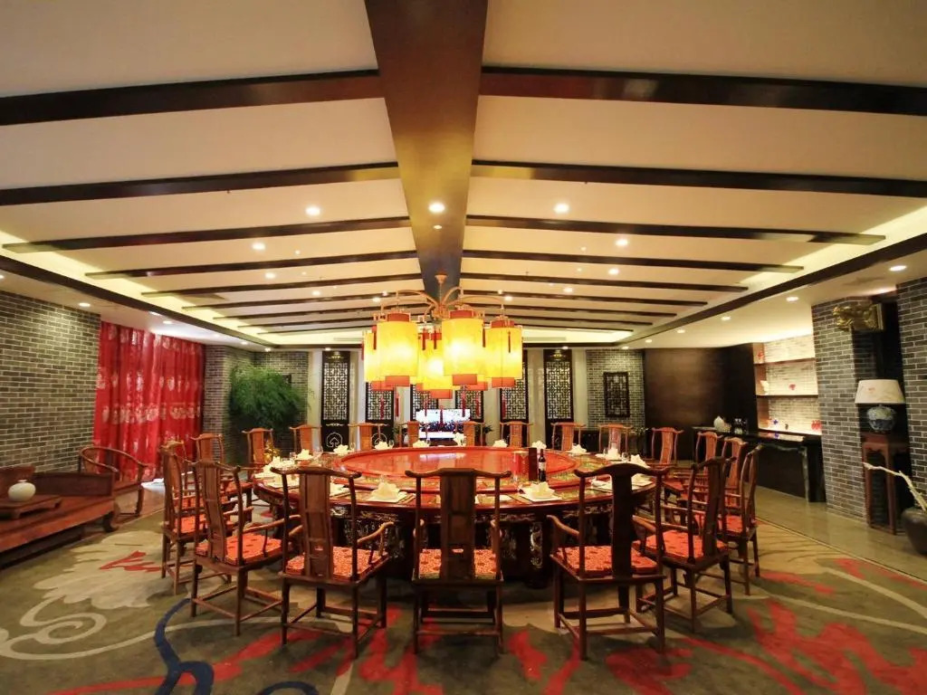 Chateau Star Sea Hotel