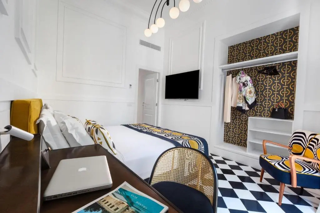 YourHome - Maison Iovino Luxury Rooms