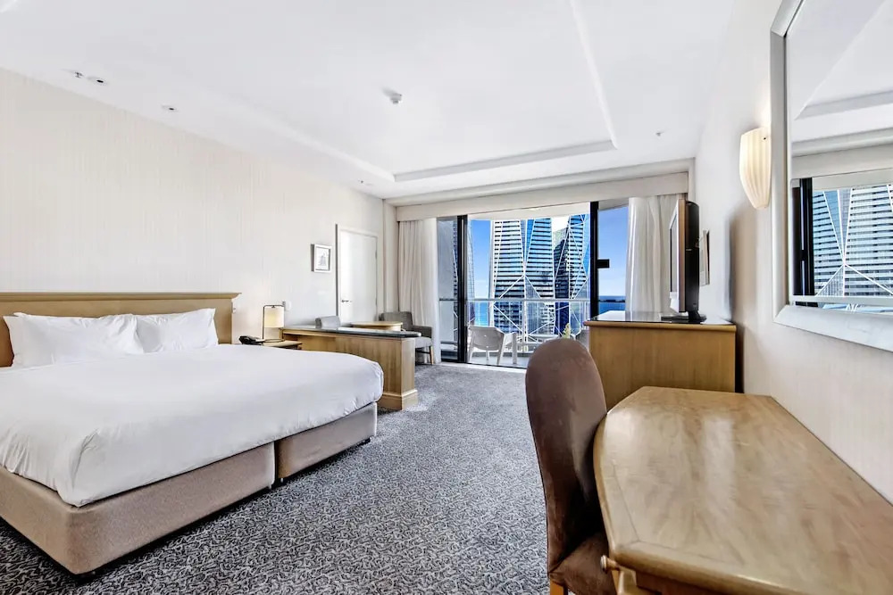 Gold Tower Private 16th Level 2 Bedroom Dual Key