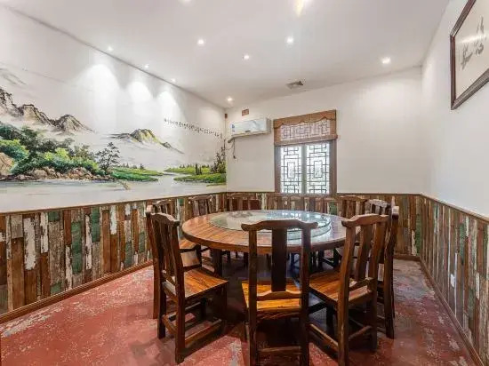 Tonglu Manjiang resident hostel Fuchunjiang shop