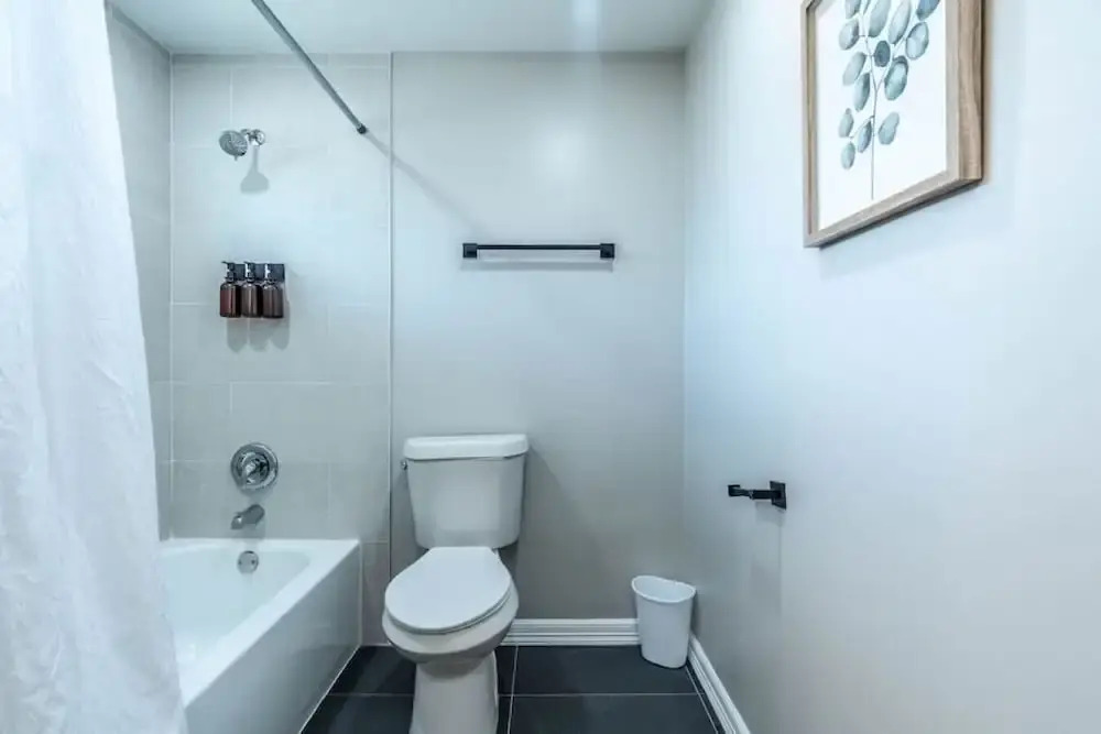 Spacious Apt Home 6 Min From Medical Center!
