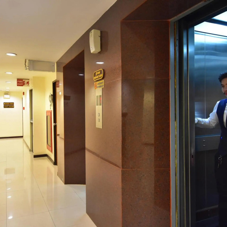 Grand Business Inn
