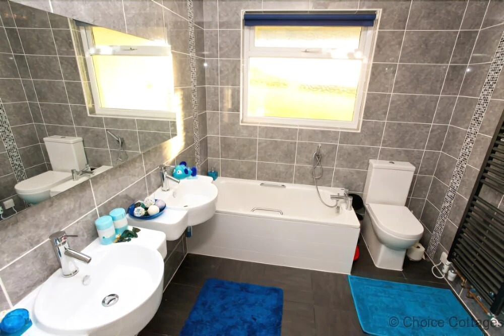 CROYDE VILLA SUNSEA 6 Bedrooms