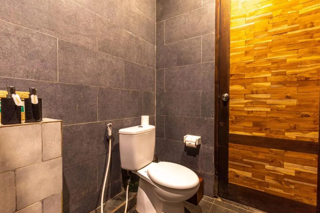 Двухместный номер Standard с балконом (двуспальная кровать) в Meruhdani Boutique Hotel Ubud