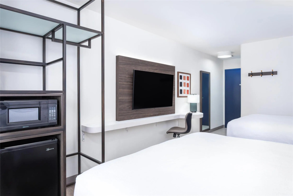 Spark by Hilton Clarion
