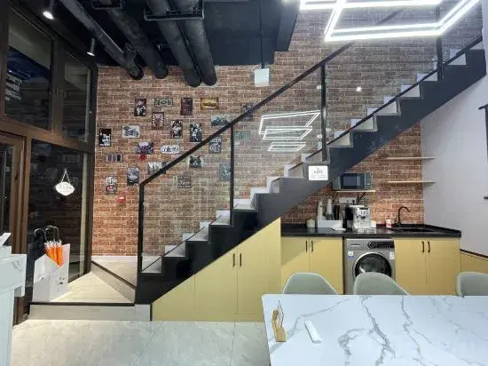 Strawberry Youth Hostel (Train Station, Zhanqiao Branch)