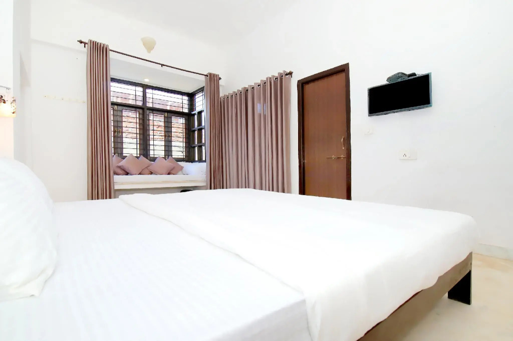 Namaste Guest House by OYO Rooms