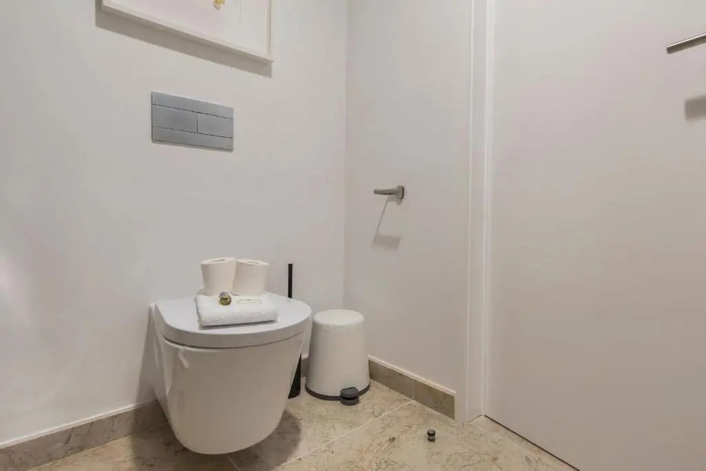 Lovelystay - Modern And Colourful Flat in the Heart of Graça