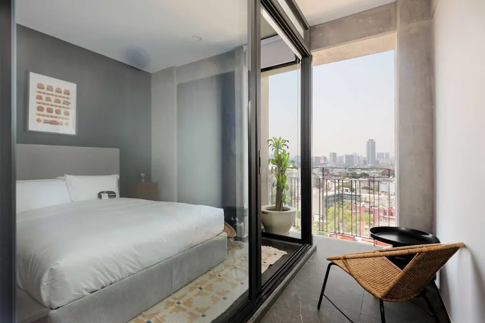 w Nest-style 1BR in Lively Tabacalera