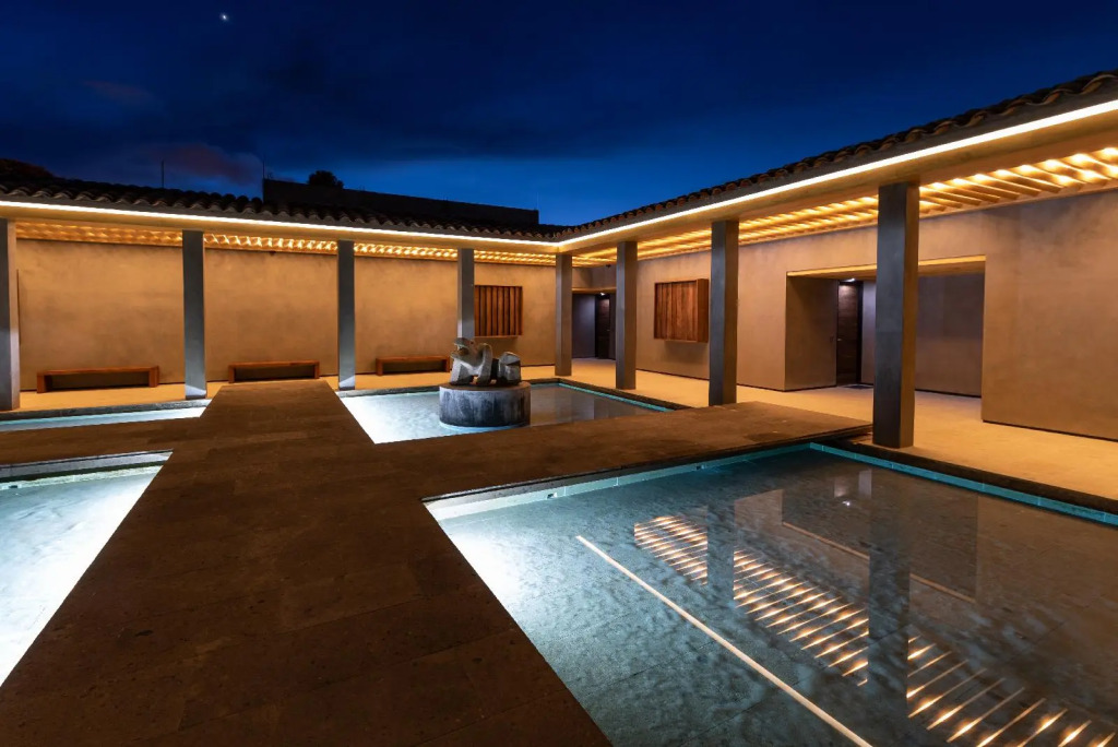 Uvence Garden Hotel