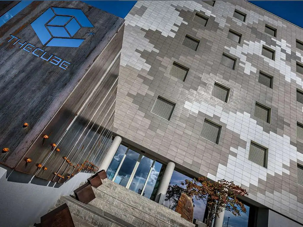 Hotel The Cube