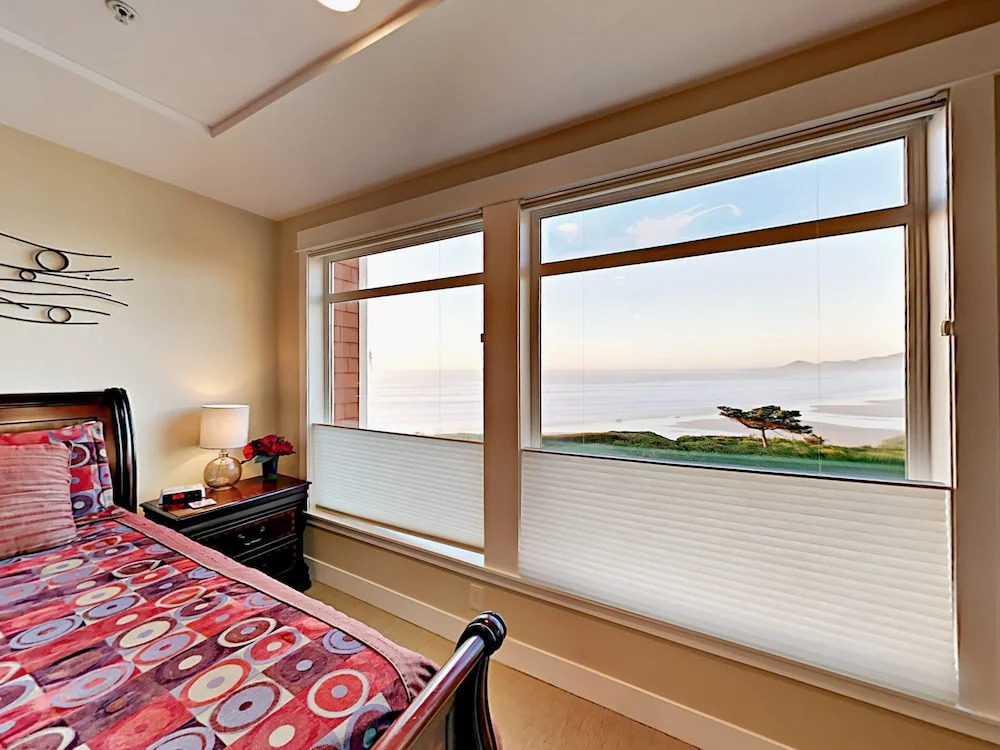 1125 NW Spring St Condo Unit A-203