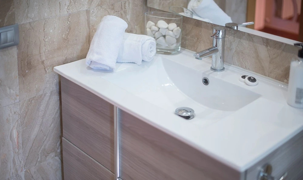 Modern House For Families (R77)