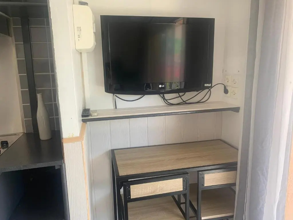 Petit appartement chez l’hôte avec piscine