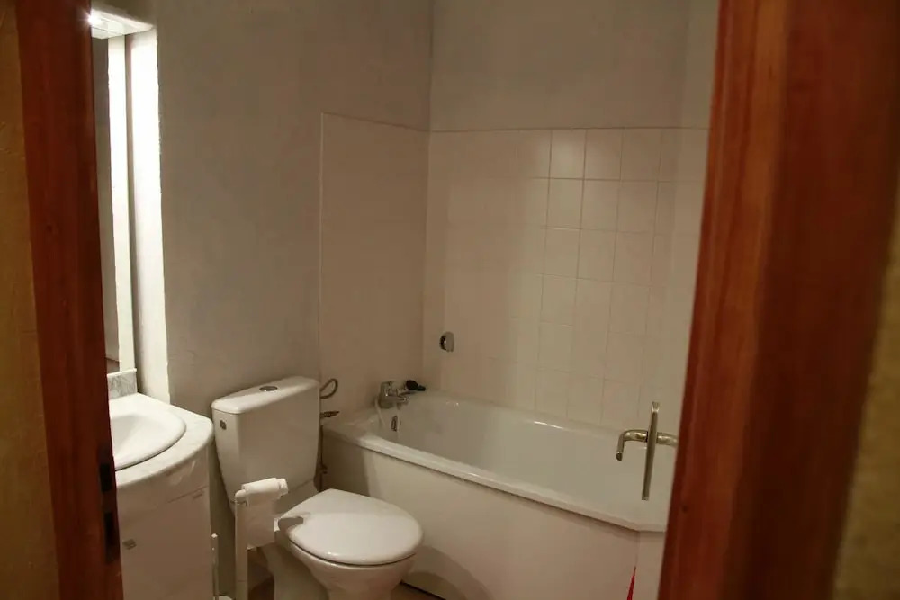 Lou Services Apartment GA23 LSI 001