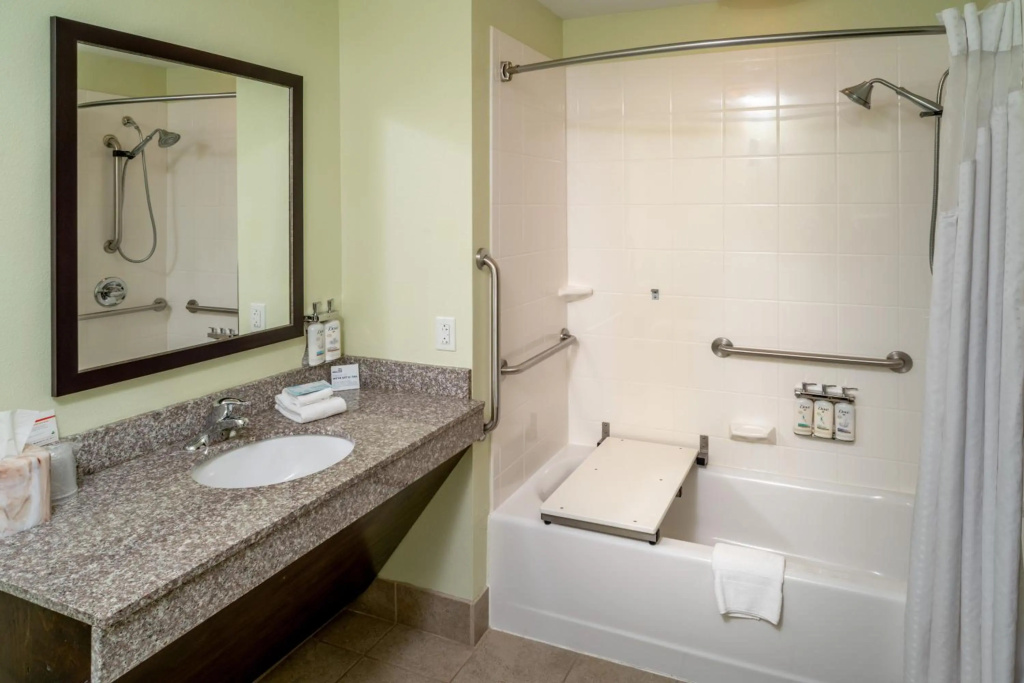 Holiday Inn Express & Suites Lebanon by IHG
