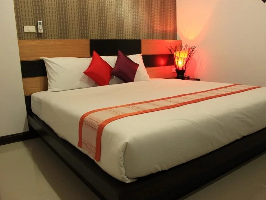 IStay Guesthouse Patong