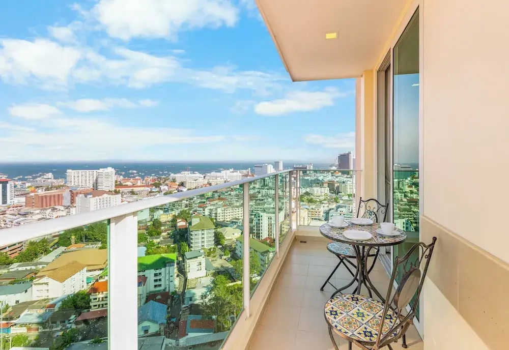 City Garden Tower by Pattaya Holiday